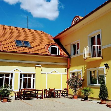 Hotel Sormester Szarvas Exterior photo